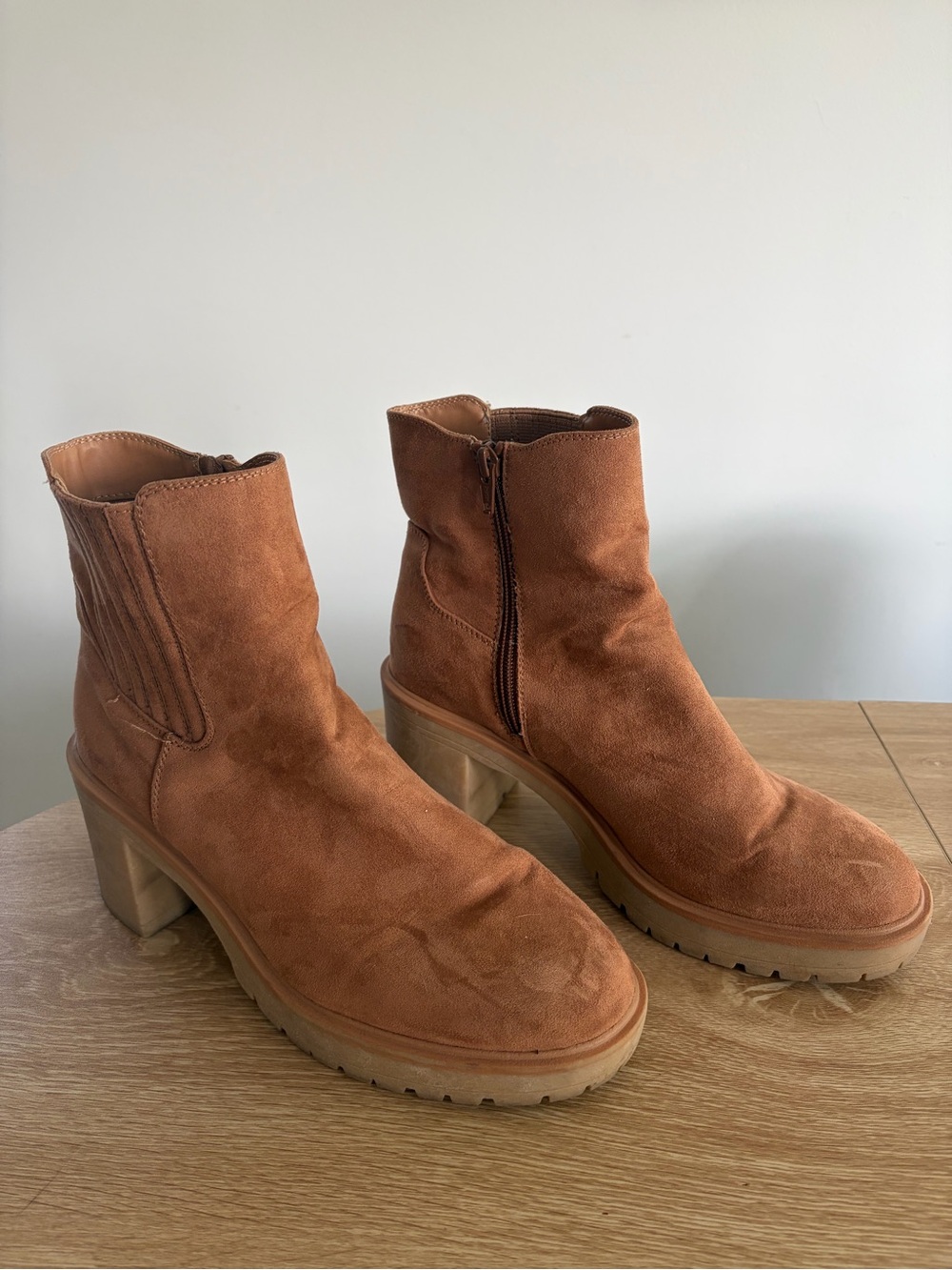Women's Suede Ankle Boots in Chestnut Brown